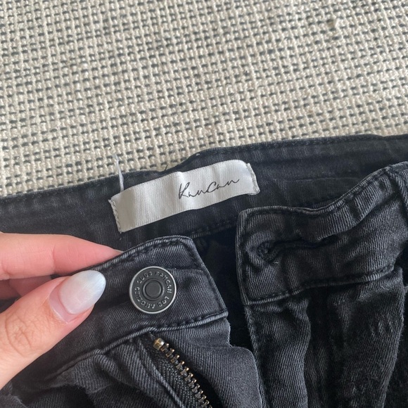 KanCan Women’s Mid Rise Super Skinny denim with frayed hem and zipper size 9/28 - Picture 5 of 9